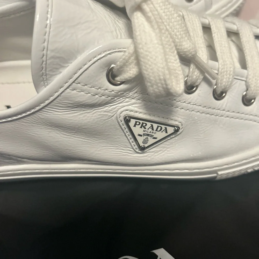 AUTHENTIC PRADA logo tennis shoes. - Picture 12 of 16